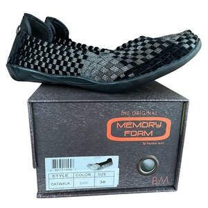 NEW Bernie Mev Catwalk Glam Mix Slip On Woven Flats Comfort Shoes US 7 EU 38 NIB